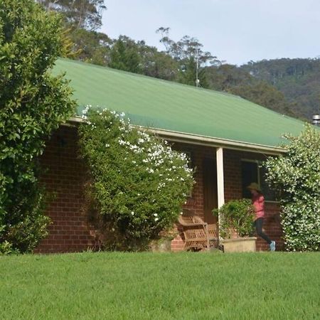 Charlie & Roy'S Farm Berry Villa Exterior photo